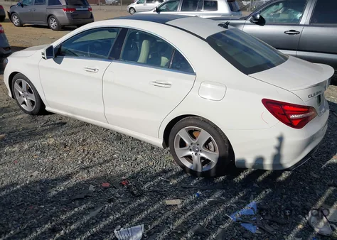 2017 Mercedes-Benz Cla 250 4Matic z USA, uszkodzony, nr VIN WDDSJ4GB2HN441699